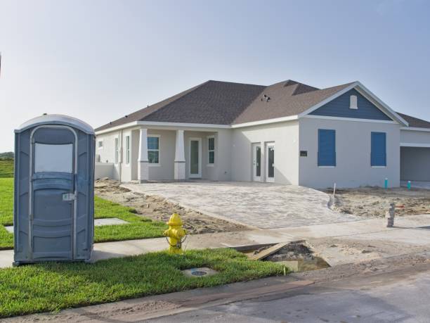 Portable bathroom rental in Maplewood, MO